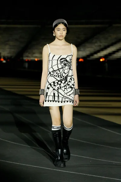 Look 65